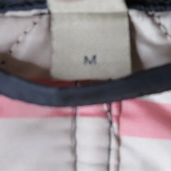 Burberry London Finsbridge Belted Quilted hooded Jacket Sz M EXCELLENT CONDITION - Picture 11 of 16